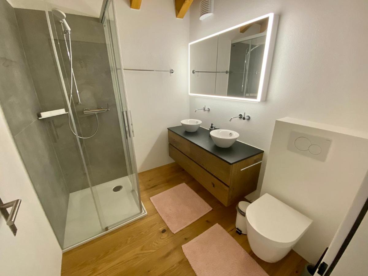Moderne Dachwohnung Naehe Zermatt Mit Balkon Täsch Eksteriør bilde